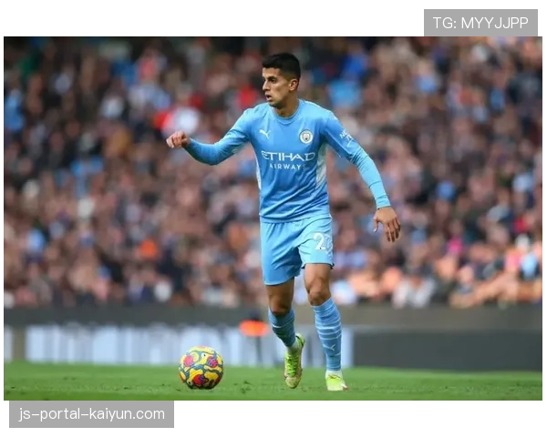 “布莱顿3-2莱斯特城,两队合计预期进球(xG)高达4.8,防守均留有空隙”